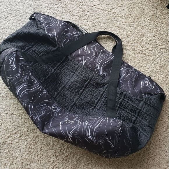 Pink Victoria's Secret Marble Duffle Bag Black GYM yoga Exercise Sports - Picture 2 of 9